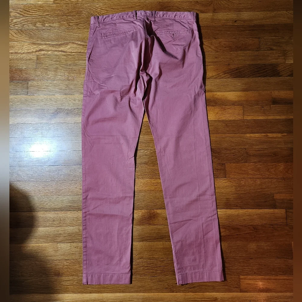 J. Crew • Stretch Men's Chinos - Picture 2 of 3